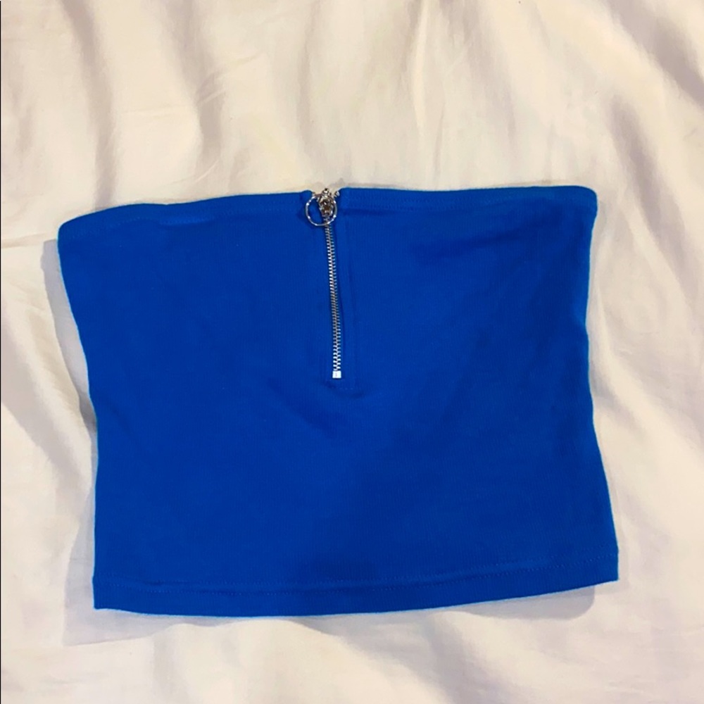 Blue top - Picture 1 of 1